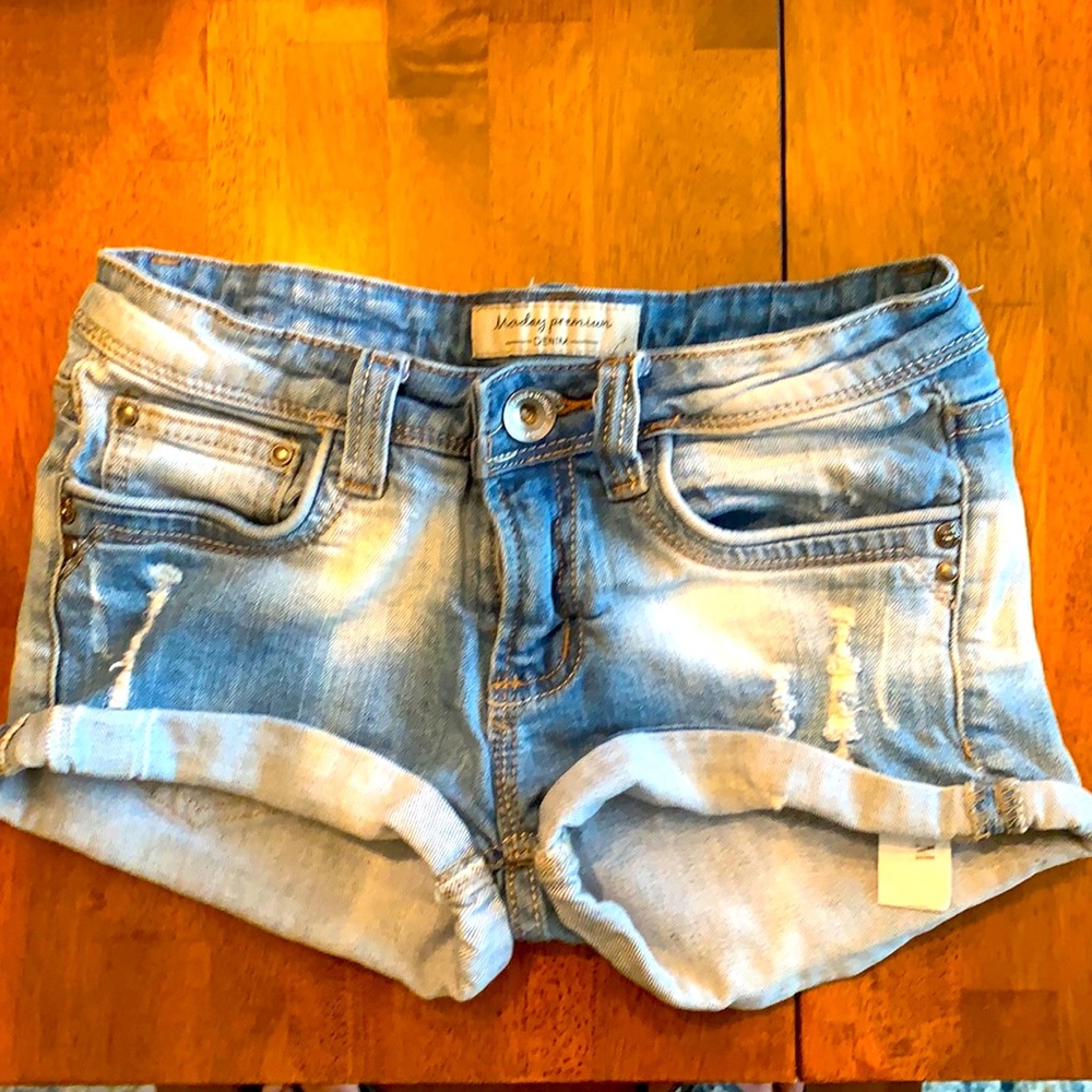 2/$20 Monday Premium Denim Fits like a 00